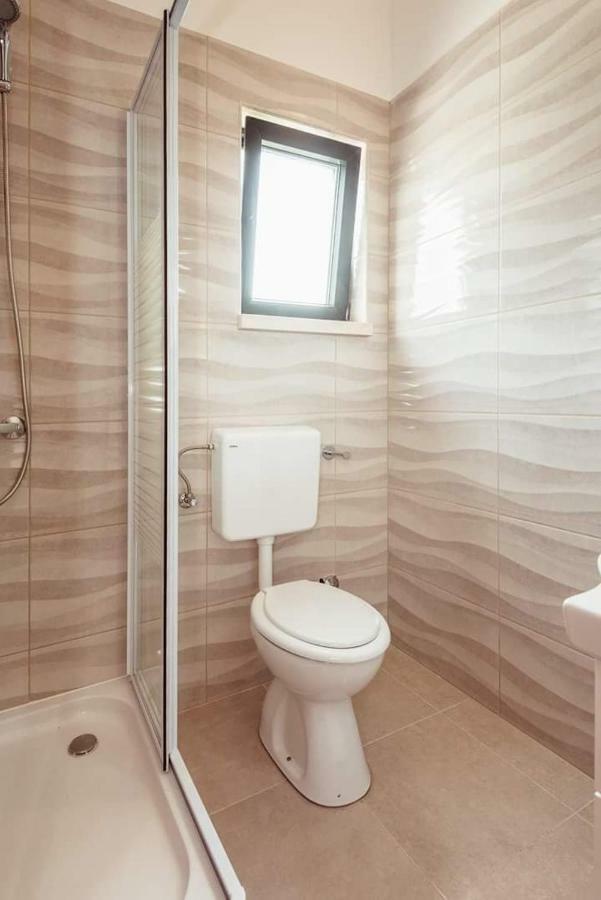 Apartmani Kremena Small Beach 200M Klek Exterior photo